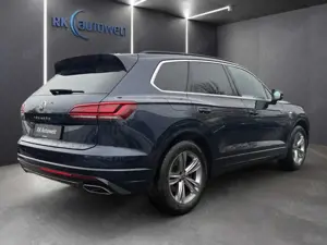 Volkswagen Touareg R-Line 3.0 V6 TDI 4Motion El. Panodach Bild 4