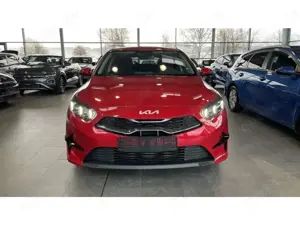 Kia Ceed SW / cee'd SW 1.5 T-GDI AHK Navi LED Kamera DAB CarPlay SHZ Lenk Bild 3