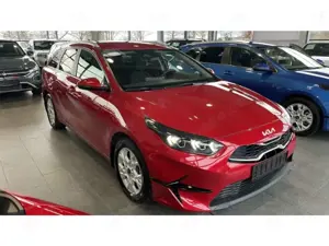 Kia Ceed SW / cee'd SW 1.5 T-GDI AHK Navi LED Kamera DAB CarPlay SHZ Lenk Bild 4