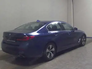 BMW 520 dA Leder Navi LED LC prof. Ambiente RFK ACC Bild 4