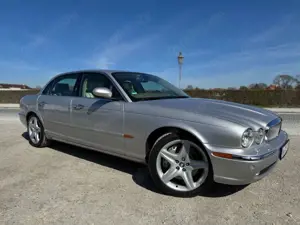 Jaguar XJ XJ Super V8 (LWB) Bild 4