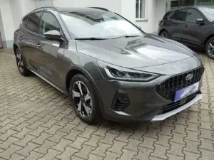 Ford Focus Lim. Active X Autom MHEV NAVI  Winterp DAB