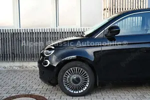 Fiat 500e Icon Scheckheftgepflegt Bild 3