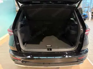 Skoda Karoq 1.5 TSI DSG Sportline AHK NAVI MATRIX ACC Bild 5