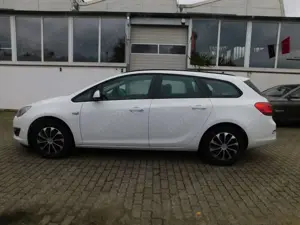Opel Astra J Sports Tourer Edition*1HD*Scheckheft*EU6