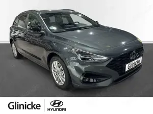 Hyundai i30 ADVANTAGE*inkl.WinterRäder*PlusP*Navi*