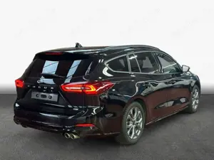 Ford Focus Turnier 1.0 EcoBoost Hybrid ST-LINE X Bild 2
