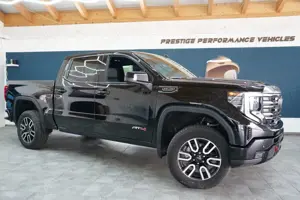 GMC Sierra AT4 6.2L V8 426 PS Bild 2