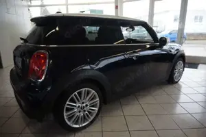 MINI Cooper COOPER 1,5 CAMDEN LEDER NAVI LED SHZ TEMPOMAT 17" Bild 4