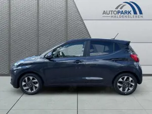 Hyundai i10 GO PLUS 1.0 AT Navi CarPlay Klimaautom SHZ LHZ Bild 2