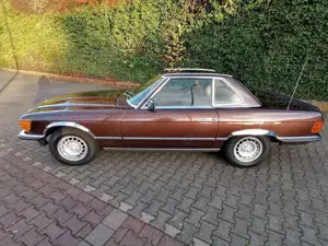 Mercedes-Benz SL 380 R107 Bild 2