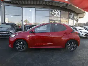 Toyota Yaris 1.5 HEV TEAMPLAYER COMFORT+SAFETY-PAKET Bild 5