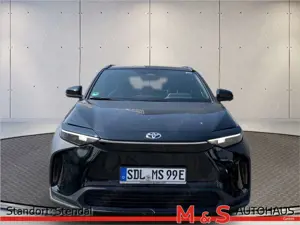 Toyota bZ4X FWD+Comfort-Paket PDC LED 360° Bild 2