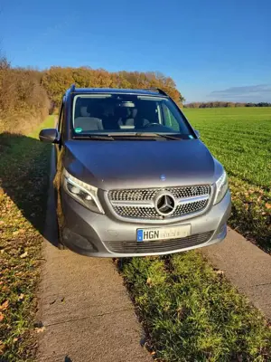 Mercedes-Benz V 220 V 220 (BlueTEC) d lang 7G-TRONIC Edition