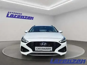 Hyundai i30 Advantage T-GDI 1.0 Kombi DCT Navi Digitales Cockp Bild 2