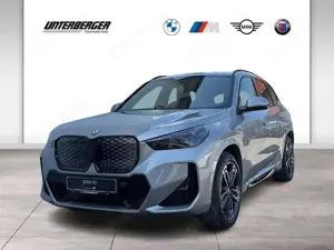 BMW iX1 eDrive20 M Sportpaket I AHK I Memory I Adaptive LE