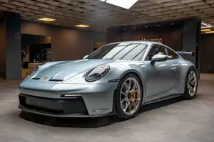 Porsche 992 .1 911 GT3 CLUBSP.*CHRONO*SCHALE*LIFT*APPRO.
