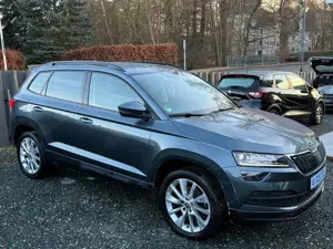 Skoda Karoq Style 4x4 LED/DAB/ACC/digit.Kombi.
