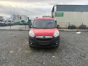 Opel Combo Kasten L1H1 2,2t/1Hand/Pdc/Shz/Klima Bild 2