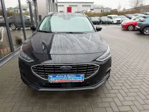 Ford Focus Turnier 1.5TDCI Titanium X AUTOMATIK*LED* Bild 2