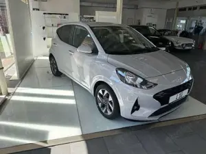 Hyundai i10 1.2 AMT Comfort Plus*Navi*Klimaa.*PDC*Kamera