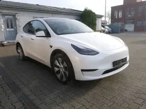 Tesla Model Y Basis RWD Leder Pano