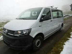 Volkswagen T6 Kombi Kombi lang 4Motion 8 Sitzer Bild 2