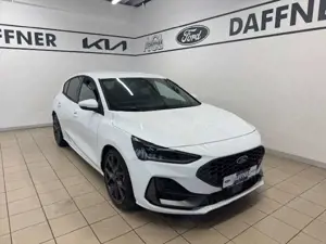 Ford Focus ST X HUD Navi  BO LED ACC VerkehrsZei.Erk