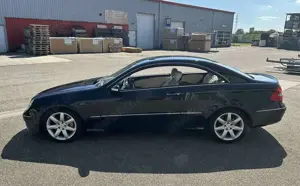 Mercedes-Benz CLK Mercedes Benz CLK 320 CDI W209 Avantgarde Designo Bild 5