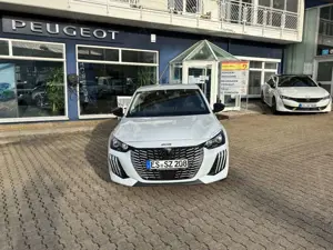 Peugeot 208 Hybrid 110 Allure Bild 2