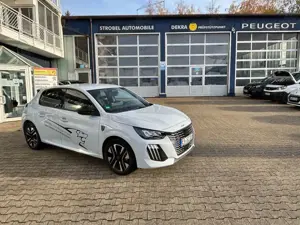 Peugeot 208 Hybrid 110 Allure Bild 3