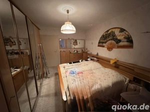 Schlafzimmer Bett Schrank Kleiderschrank 