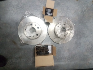 Dino 2400 Ersatzteillager Neu und Gebrauchtteile Bild 9