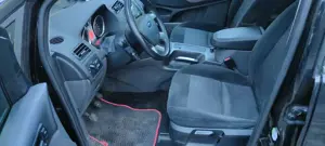 Ford C-Max 1.6 TDCi DPF Ghia Bild 3