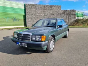 Mercedes-Benz 190 190 E