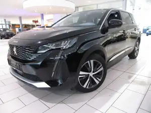 Peugeot 5008 Allure Pack 1.5D LED/NAVI/AHK/PDC/R´CAM