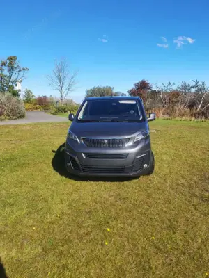 Peugeot Traveller Allure L2