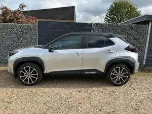 Toyota Yaris Cross 1.5 HEV MY25 GR-Sport Bild 3