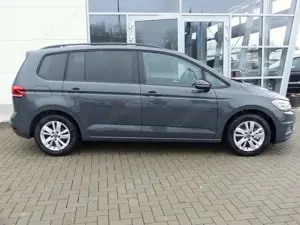 Volkswagen Touran 2.0 TDI DSG Highline *Sthz*AHK*LED*