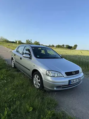 Opel Astra 1.6 Selection Bild 2