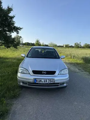 Opel Astra 1.6 Selection Bild 3