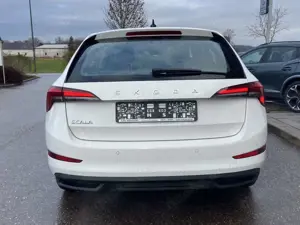 Skoda Scala 1.5 TSI DSG STYLE NAVI+LED+SMART-LINK+VIRT Bild 4