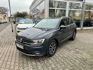 Volkswagen Tiguan Comfortline *AHK*SHZ*Mwst*S-Heft*InspTÜV  NEU*