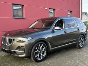 BMW X7 xDRIVE 40d 340PS 7-SITZER PANORAMA ALU21 1HAND TOP