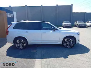 Volvo XC90 Ultra Dark Recharge Plug-In Hybrid AWD Bild 2