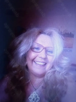 Ich möchte dich mit meinen Händen an einen Ort voller Freude und tiefer Entspannung entführen