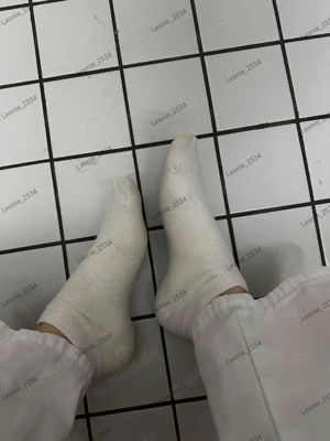 Erfahrene Domina bietet online Session 