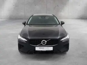 Volvo V60 T6 Ultra Dark Recharge Plug-In Hybrid AWD Bild 2