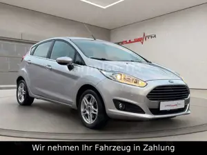 Ford Fiesta Titanium Automatik Winter Paket-TÜV NEU