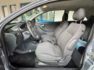 Opel Corsa Corsa  3-Türer 1.0 12V ** Tüv Neu ** Bild 2